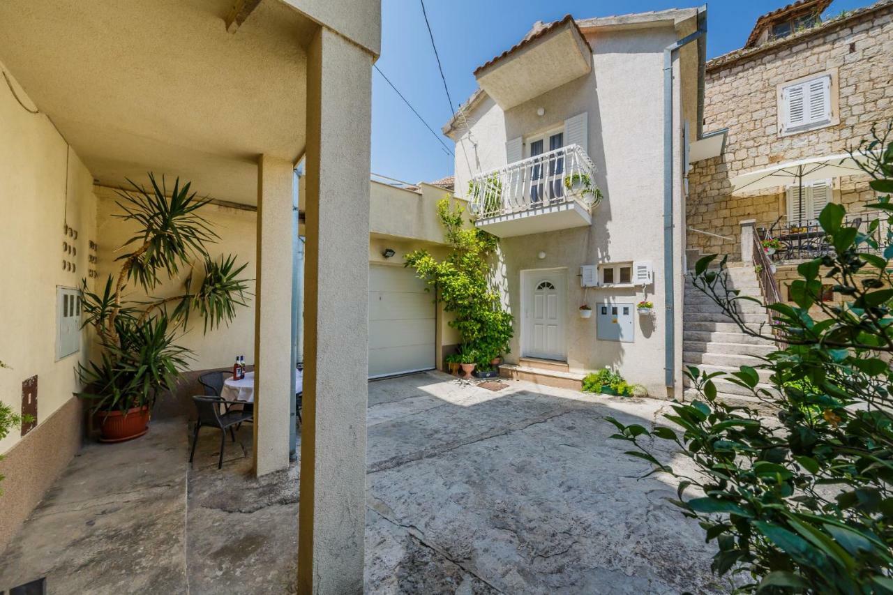 Apartments Sea Star Kastela Exterior photo